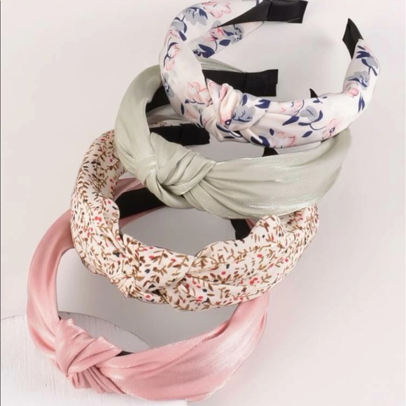 Accessories - Four Piece Fabric Decorative Headband - NWT